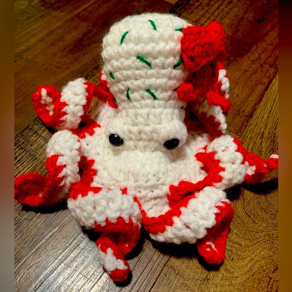 Hand crochet Christmas “tree” octopus